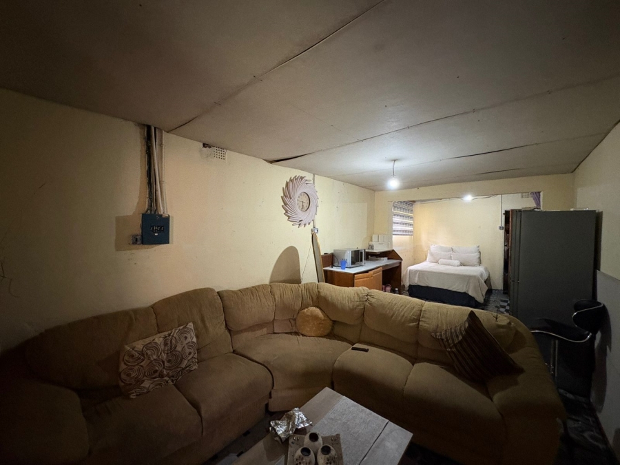 5 Bedroom Property for Sale in Sasolburg Ext 3 Free State